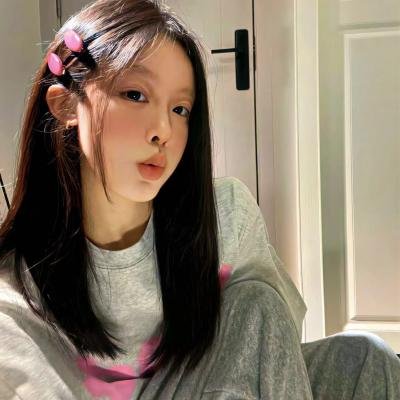 踉跄女孩